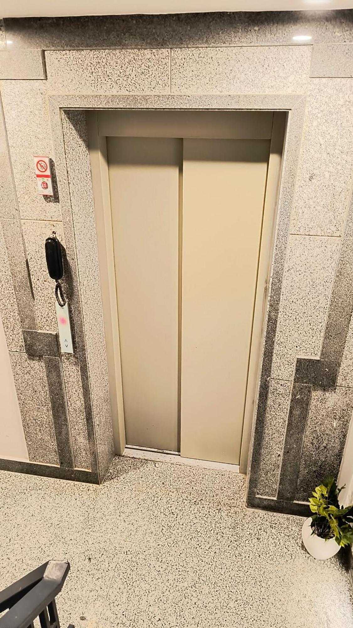 Hotel Gianmala Residency South Extension Near Aiims Delhi