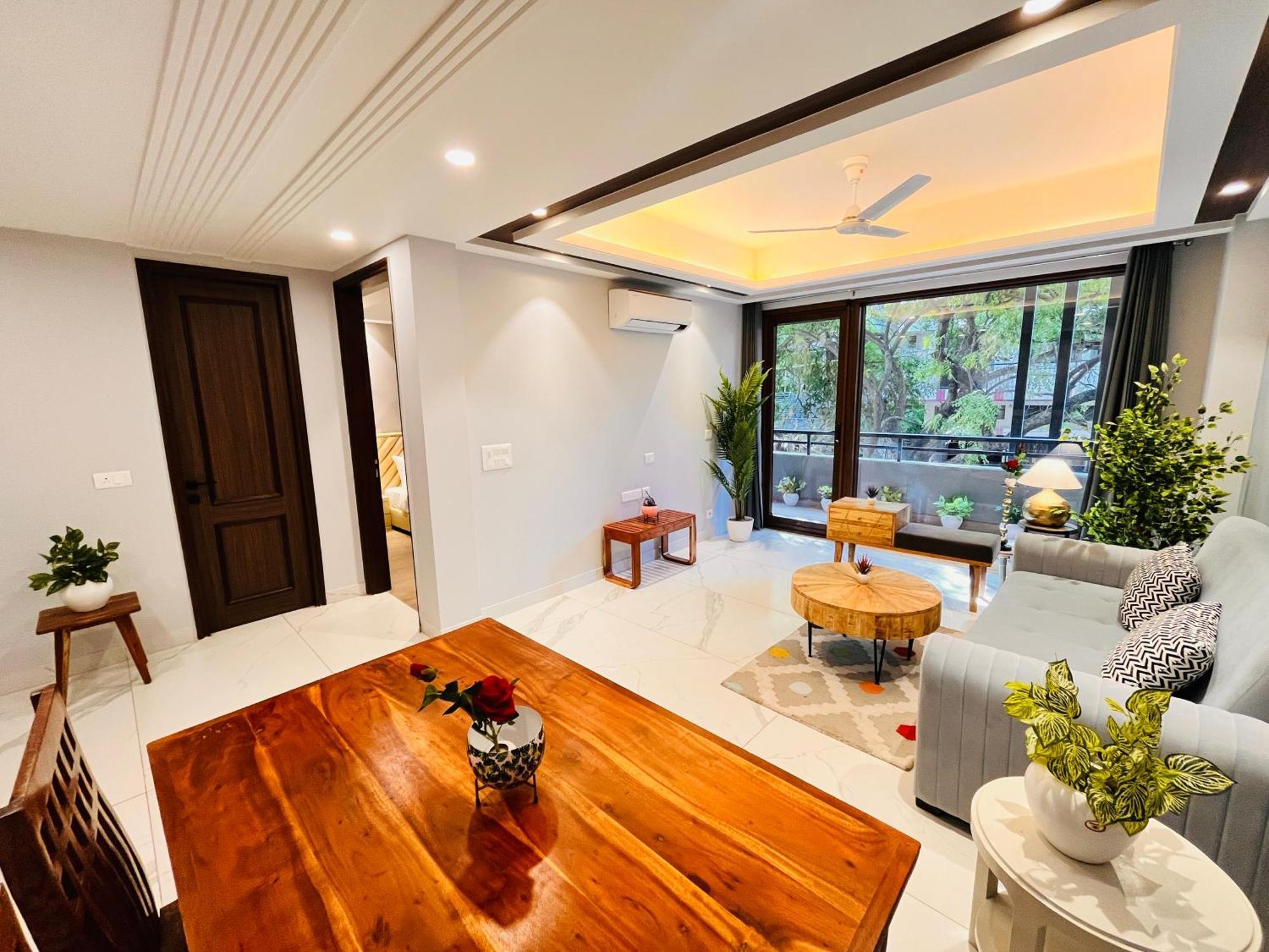 Gianmala Residency South Extension Near Aiims Delhi New Delhi